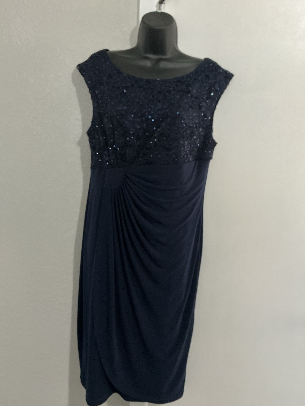 Navy dress. Size 14. Lace top. Connected apparel.